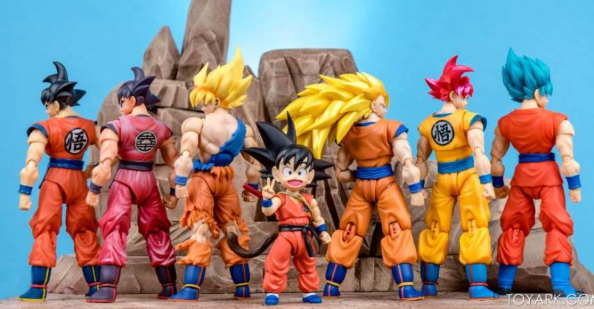 Dragonball SHF Kid Goku with other SHF Figures